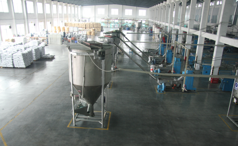 广东J9国际站化学-阻燃塑料生产车间